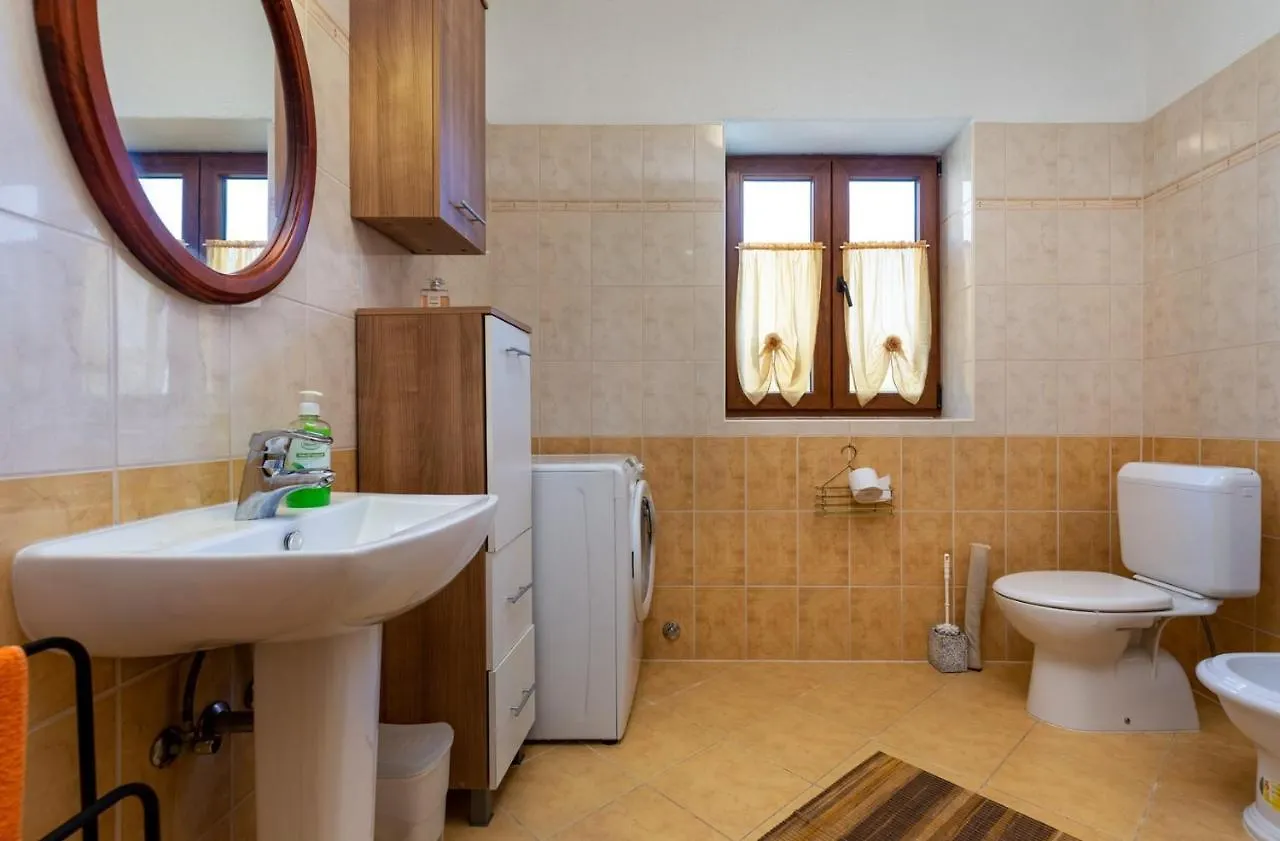 Rustic Villa Lara With Pool Cabrunici