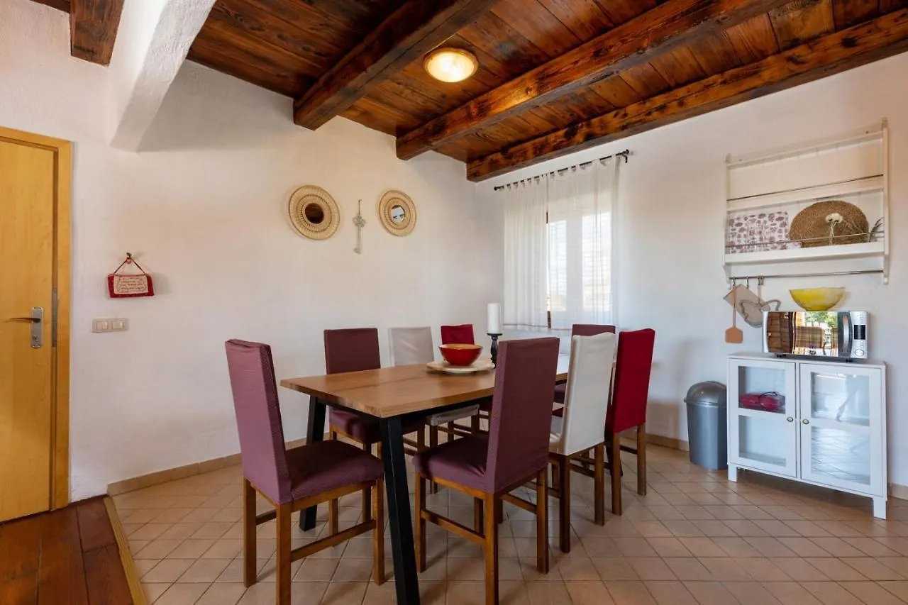 Rustic Villa Lara With Pool Cabrunici