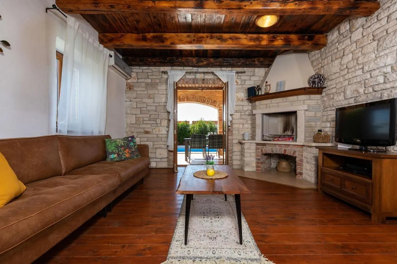 Rustic Villa Lara With Pool Cabrunici